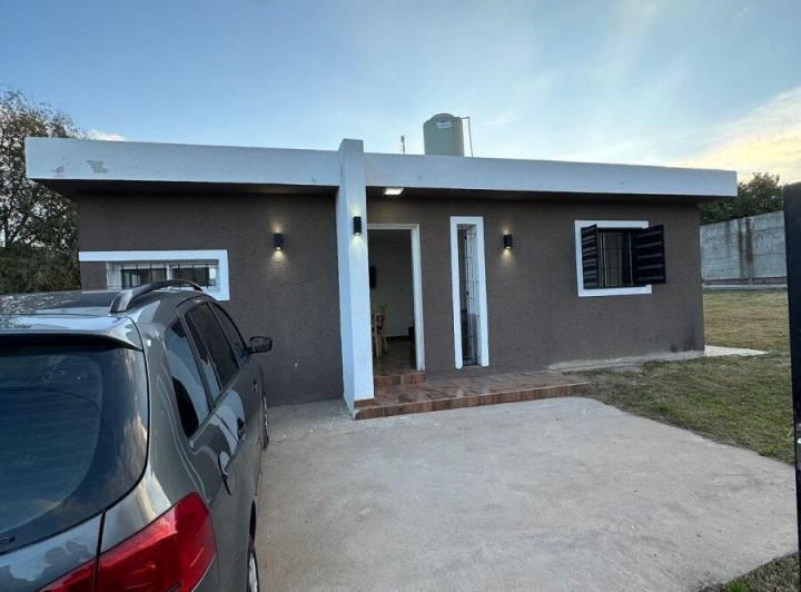 Casa · 90m² · 5 Ambientes · 1 Cochera