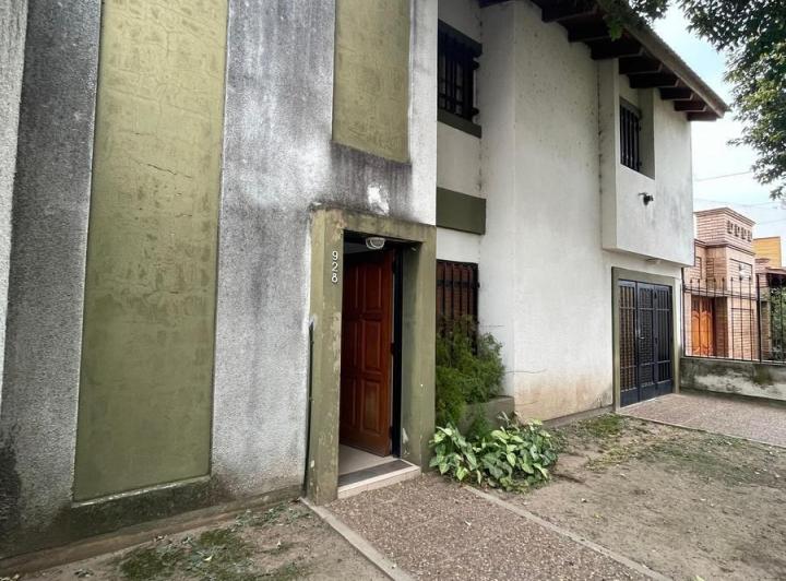 Casa · 171m² · 7 Ambientes · 1 Cochera