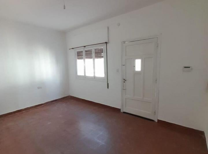 Casa · 76ha · 5 Ambientes · 1 Cochera