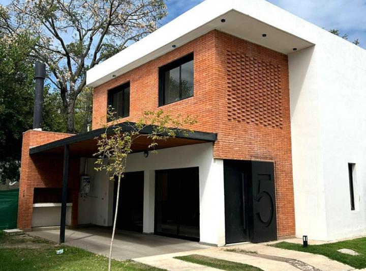 Departamento · 115m² · 6 Ambientes · 1 Cochera
