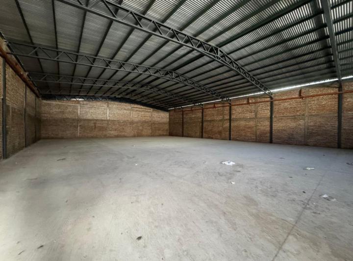 Bodega-Galpón · 680m² · 1 Ambiente