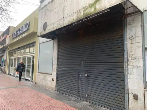 Galpón en Alquiler en Flores, CABA
