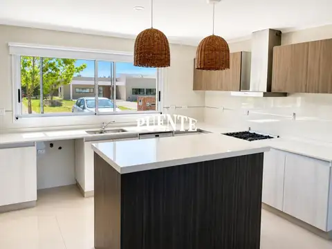 Casa en Alquiler en Santa Juana, Countries y Barrios Cerrados en Esteban Echeverria
