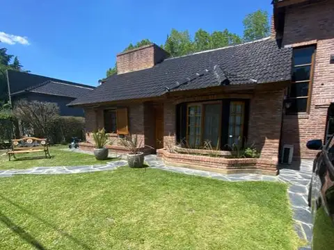 Casa en Alquiler en Banco Provincia, Francisco Álvarez