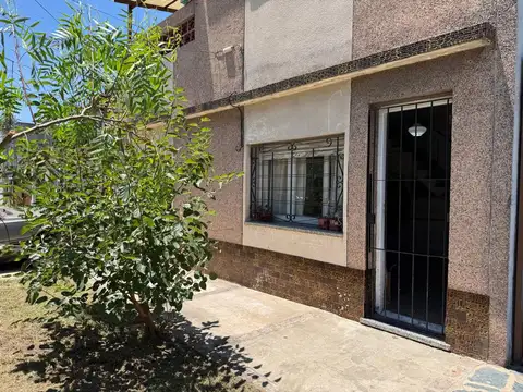 PH en Venta en Remedios de Escalada, Partido de Lanús