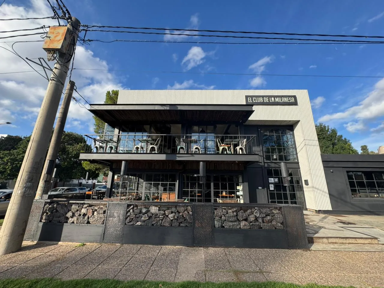 LOCAL COMERCIAL EN ALQUILER BARRIO JARDIN