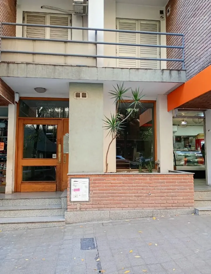 NUEVA CORDOBA - Excelente ubicación - Piso alto - Balcón