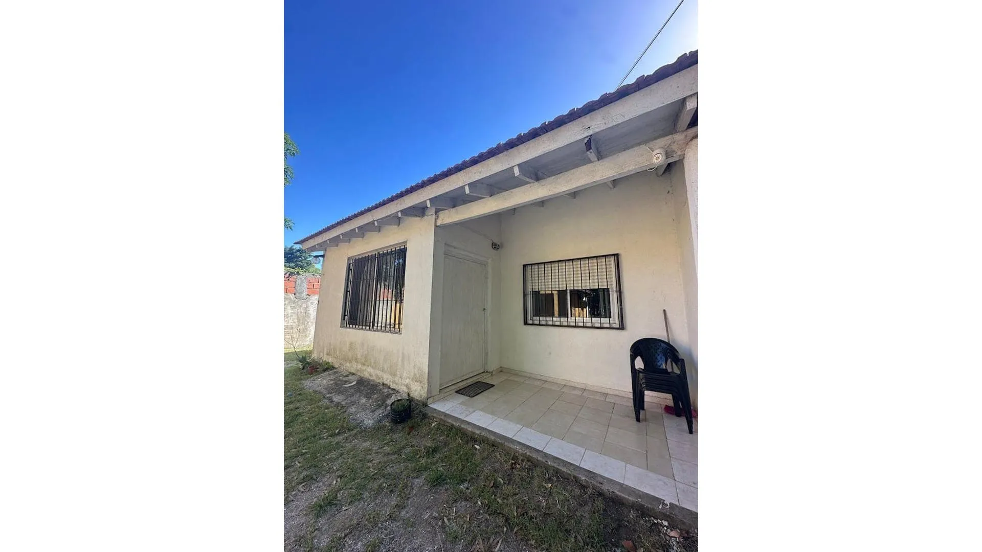 Venta en block dos casas en espejo en Mar del Tuyú