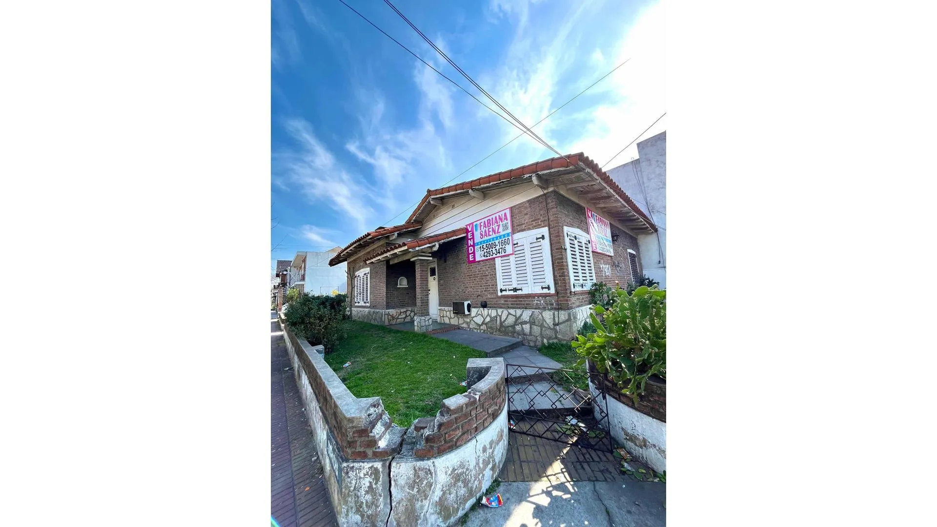 Venta Casa Turdera/ Esquina Estratégica