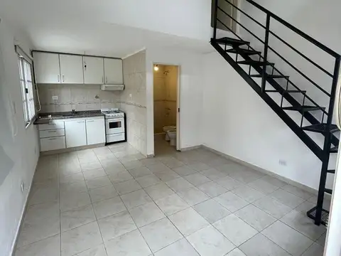 Departamento en Alquiler en Chilavert, Villa Ballester
