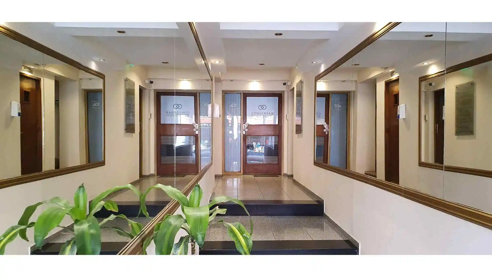 OFICINA calle Sucre - 4 Privados - 70m2