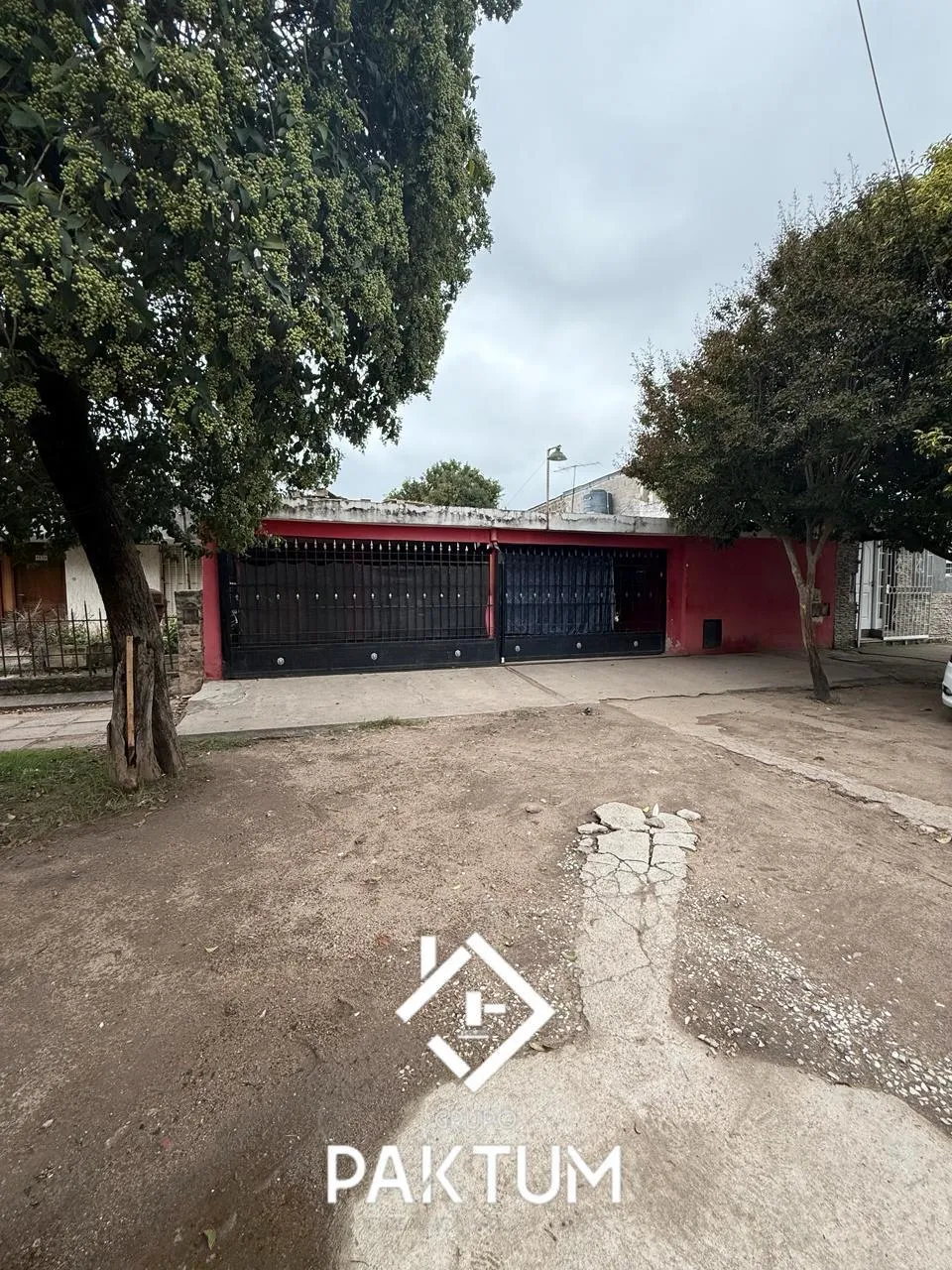 Oportunidad!! Propiedad dividida en dos Dpto. En barrio Patricios Oeste