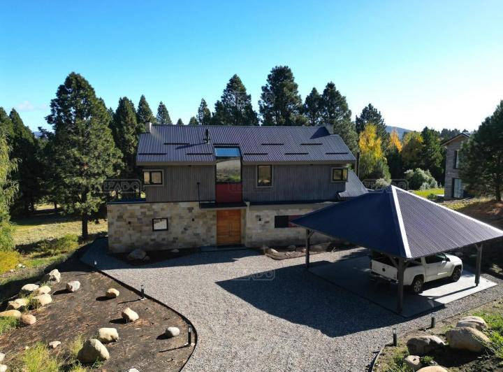 Quinta vacacional · 229m² · 6 Ambientes · 1 Cochera