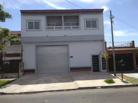 Galpón en Alquiler en Banfield, Partido de Lomas de Zamora