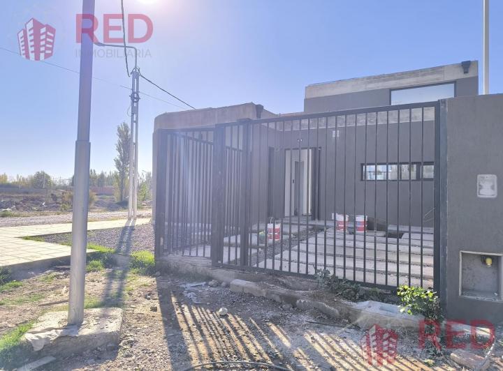 Casa · 150m² · 4 Ambientes · 2 Cocheras