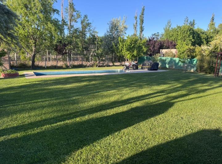 Casa · 6 Ambientes · 3 Cocheras