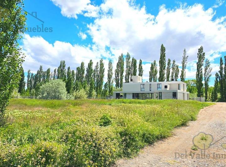 Terreno · 901m²