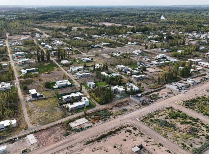 Terreno · 868m²