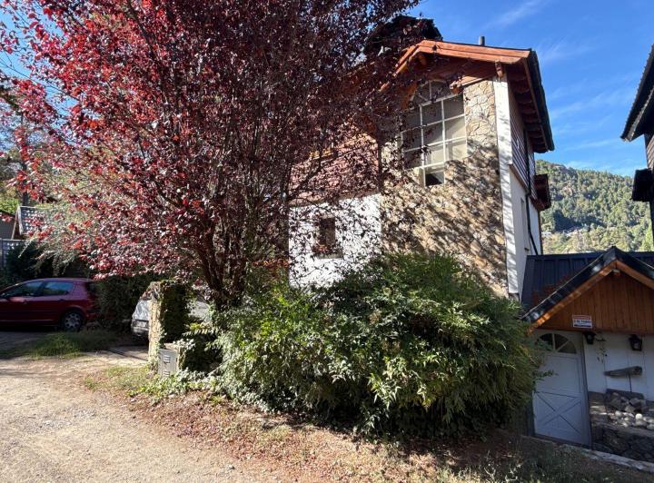 Casa · 118m² · 4 Ambientes · 1 Cochera