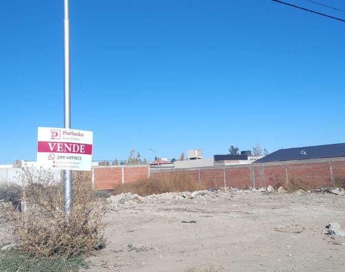 Terreno · 300m²