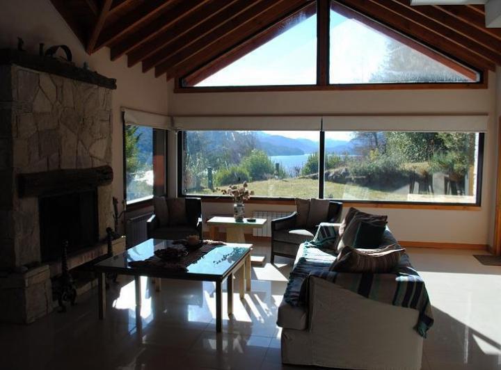 Casa · 273m² · 7 Ambientes · 1 Cochera
