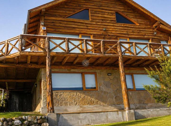 Casa · 231m² · 4 Ambientes