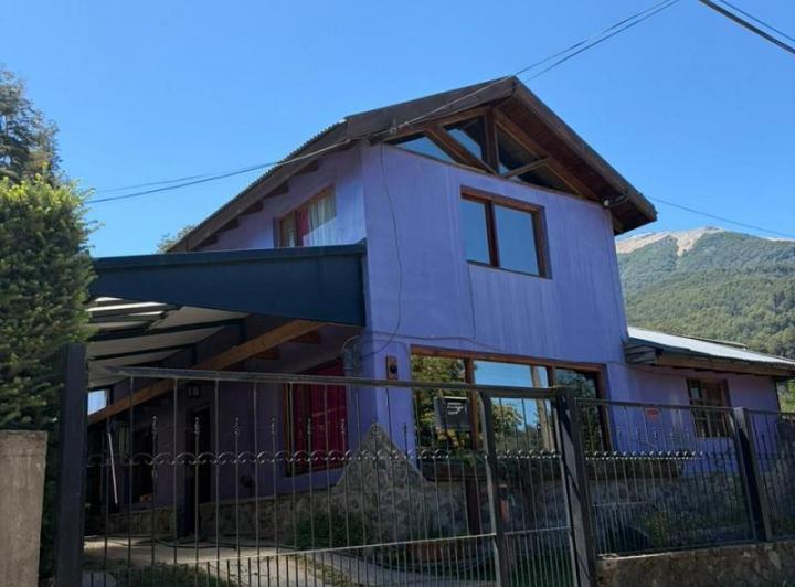 Casa · 302m² · 6 Ambientes · 2 Cocheras