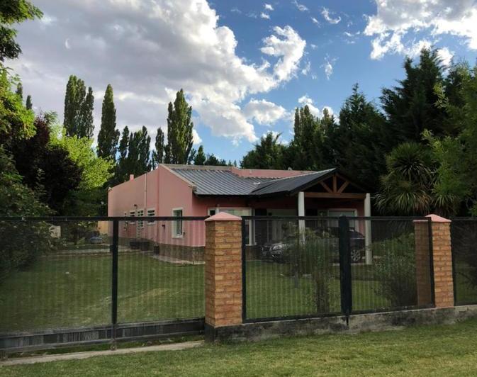 Casa · 200m² · 2 Dormitorios · 1 Cochera