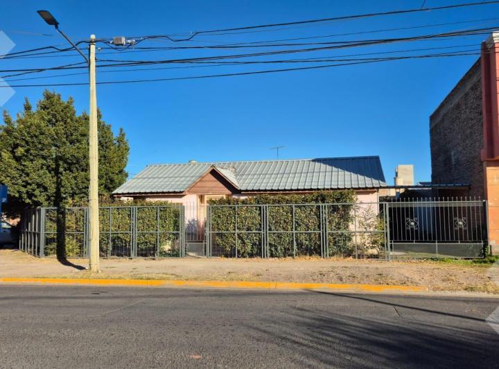 Casa · 795m² · 4 Ambientes · 1 Cochera