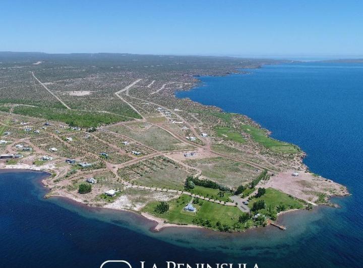 Terreno · 840m²