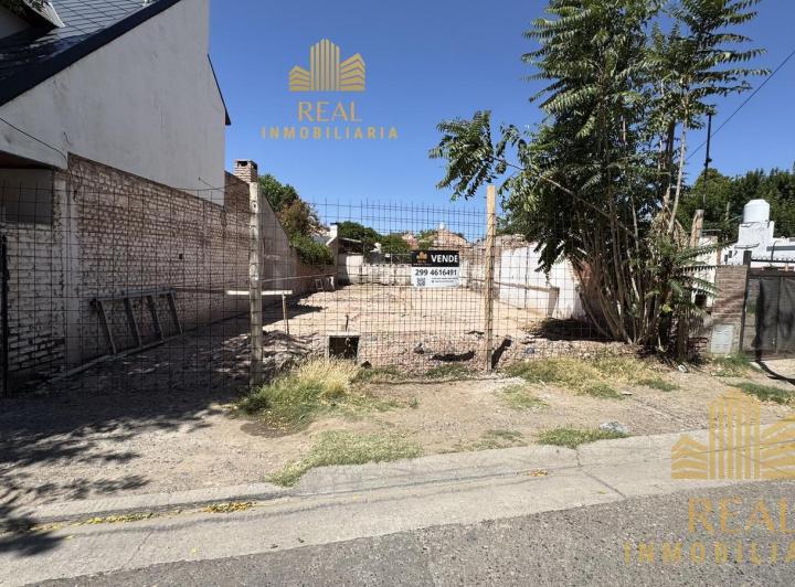 Terreno · 271m²