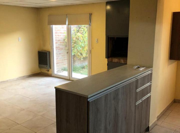 Casa · 175m² · 6 Ambientes · 2 Cocheras