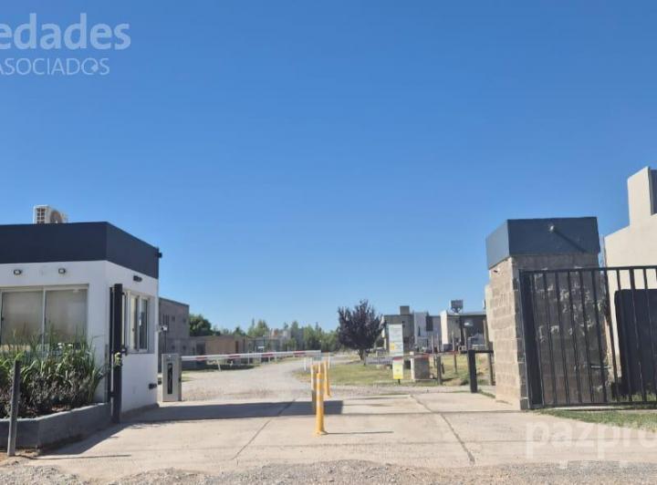 Casa · 78m² · 3 Ambientes · 1 Cochera