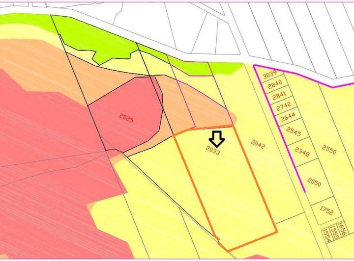 Terreno · 114848m²