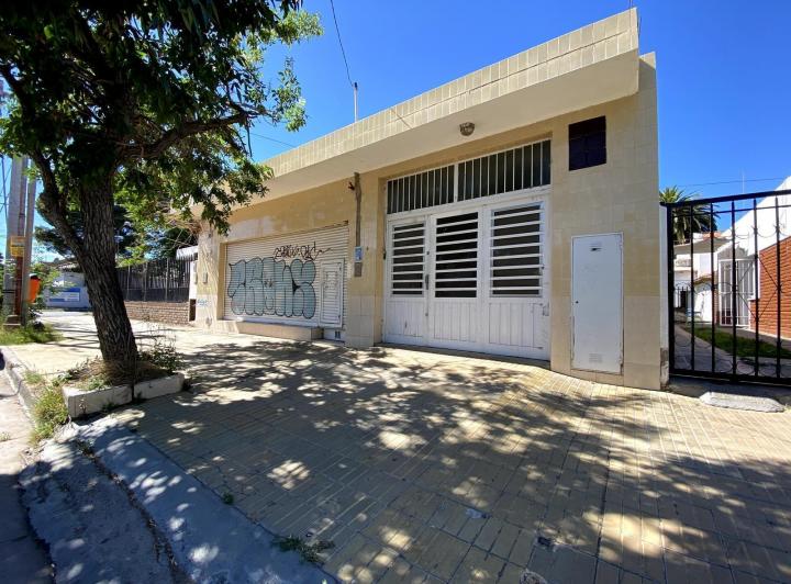 Casa · 155m² · 5 Ambientes · 1 Cochera