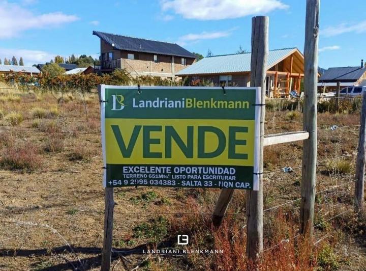 Terreno · 651m²