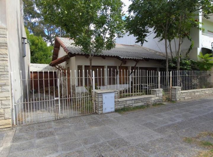 Casa · 92m² · 3 Ambientes · 1 Cochera