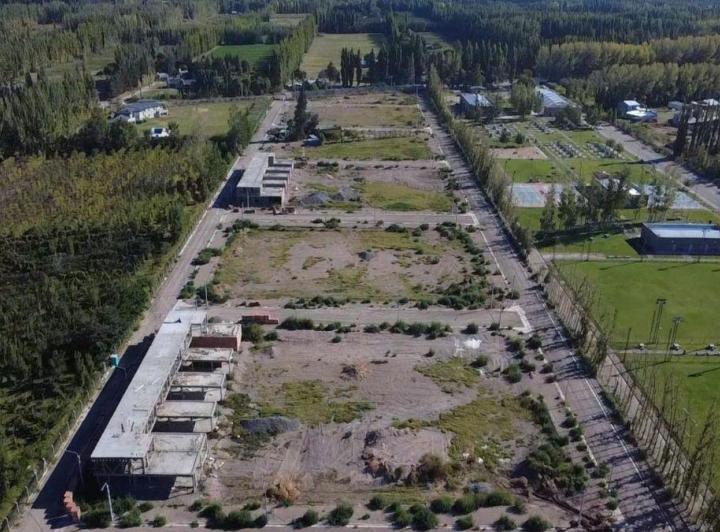 Terreno · 458m²