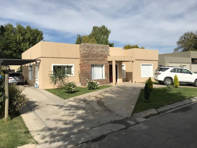 Casa · 620m² · 4 Ambientes