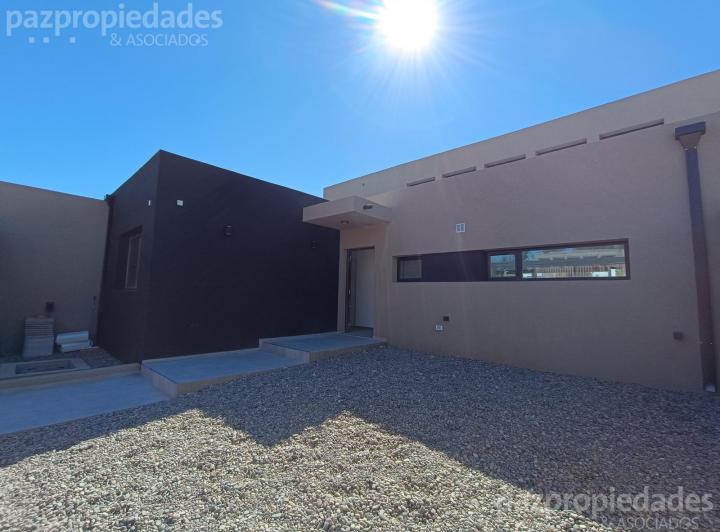 Casa · 99m² · 3 Ambientes