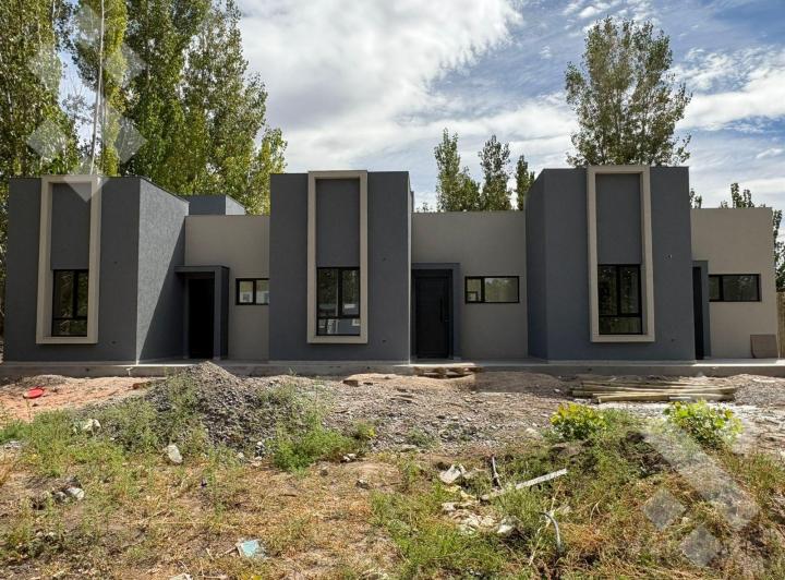 Casa · 165m² · 9 Ambientes