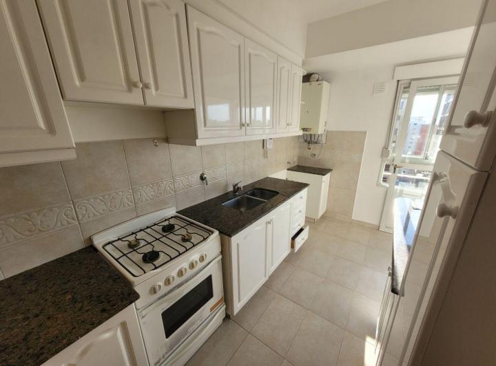 Departamento · 80m² · 3 Ambientes · 1 Cochera