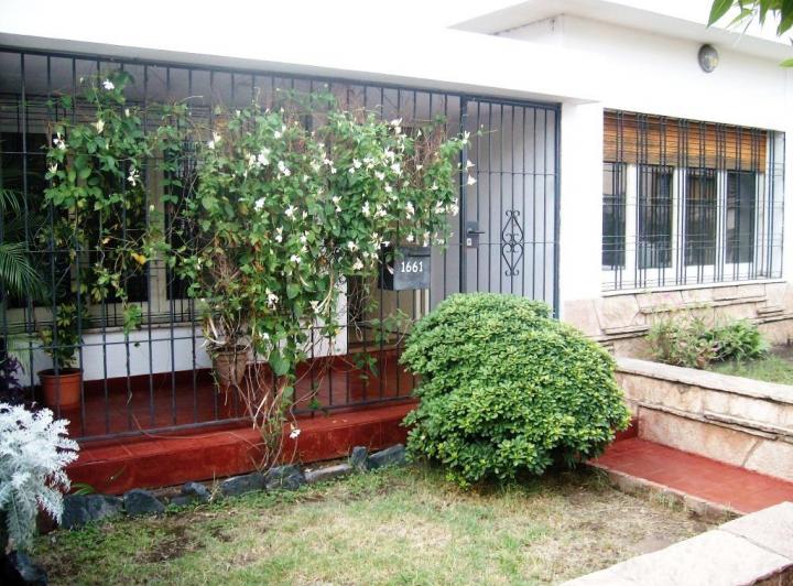 Casa · 140m² · 3 Dormitorios · 1 Cochera