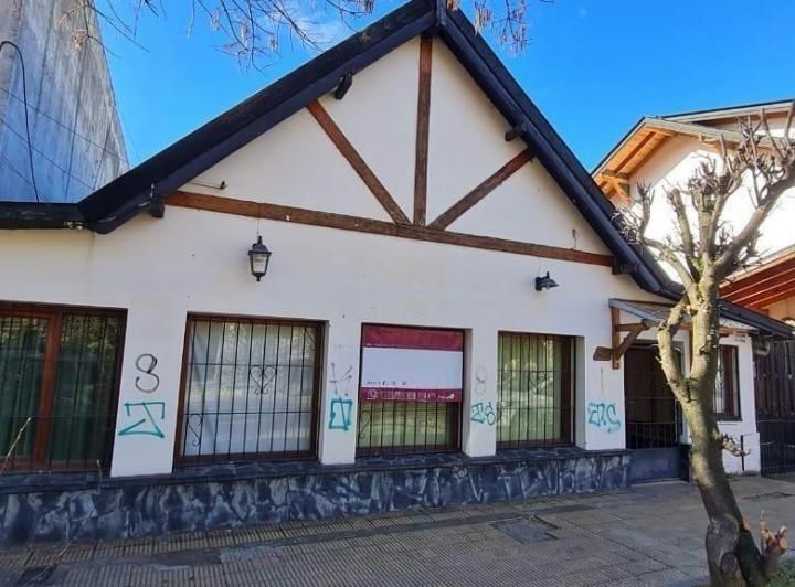 Casa · 130m² · 6 Ambientes · 1 Cochera