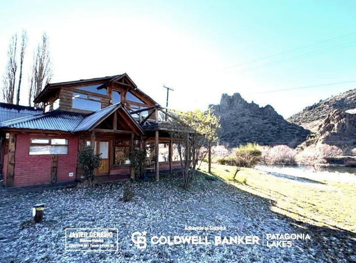 Hotel · 500m² · 20 Ambientes · 9 Cocheras
