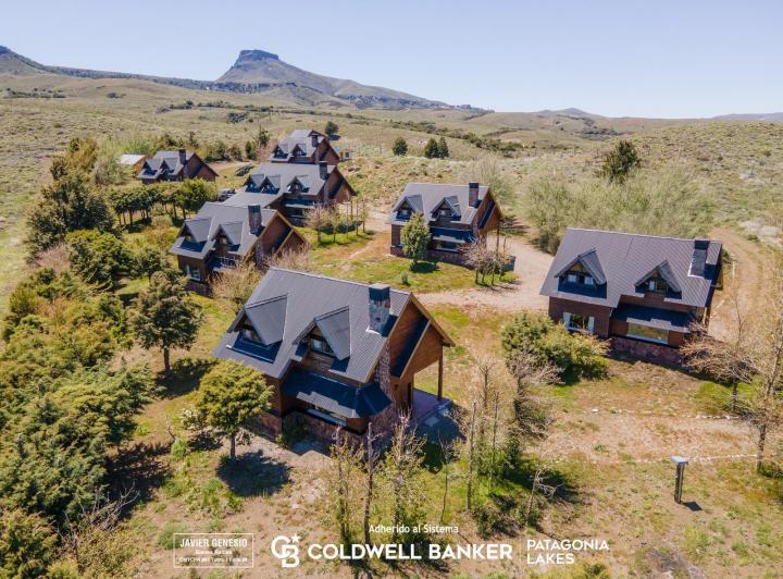 Hotel · 7500m²