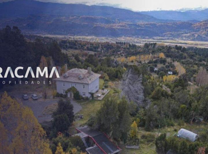 Casa · 680m² · 7 Ambientes · 2 Cocheras