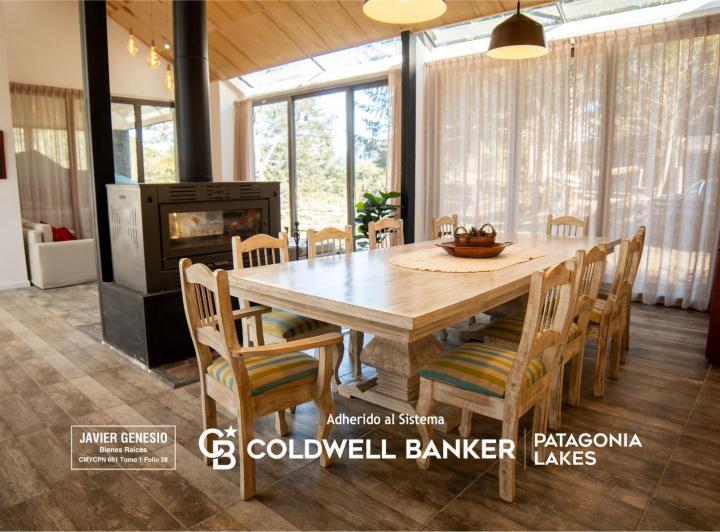Casa · 250m² · 5 Ambientes · 1 Cochera