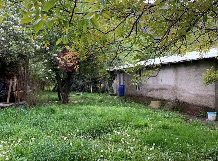 Terreno · 846m²