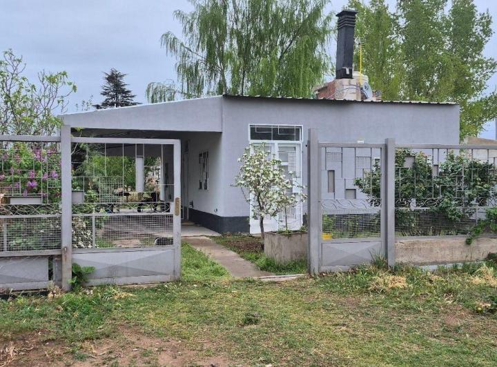 Casa · 98m² · 4 Ambientes · 1 Cochera